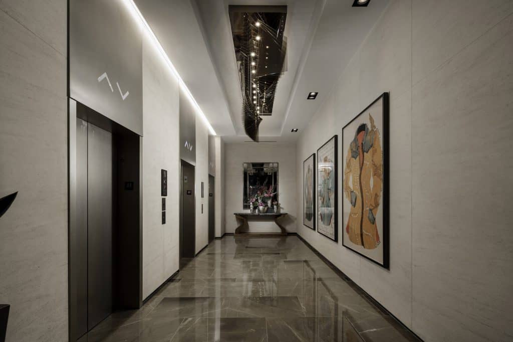 Luxury Hotel Photographer capture Light Fixture Chandelier In Hotel Loby